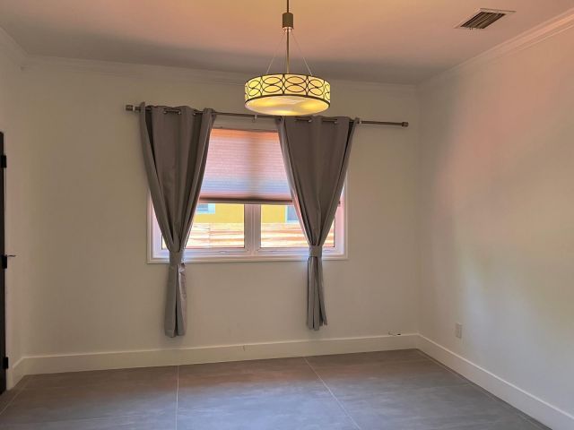 Home for rent at 45 NE 50th St - photo 5495200