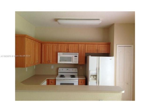 Home for rent at 8830 W Flagler St 9 - photo 5382581