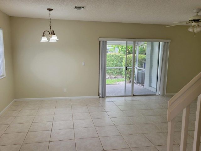 Home for rent at 4753 SW 14th Street - photo 5383204