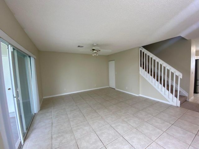 Home for rent at 4753 SW 14th Street - photo 5383206