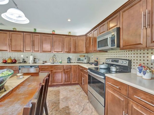 Home for sale at 341 S Biscayne River Dr - photo 5383568