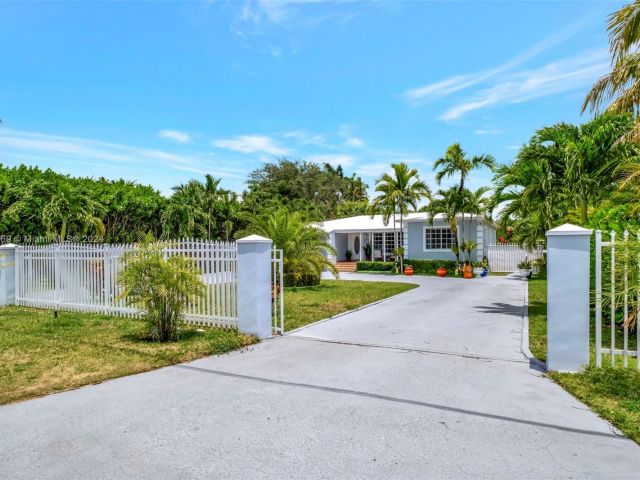 Home for sale at 341 S Biscayne River Dr - photo 5383571
