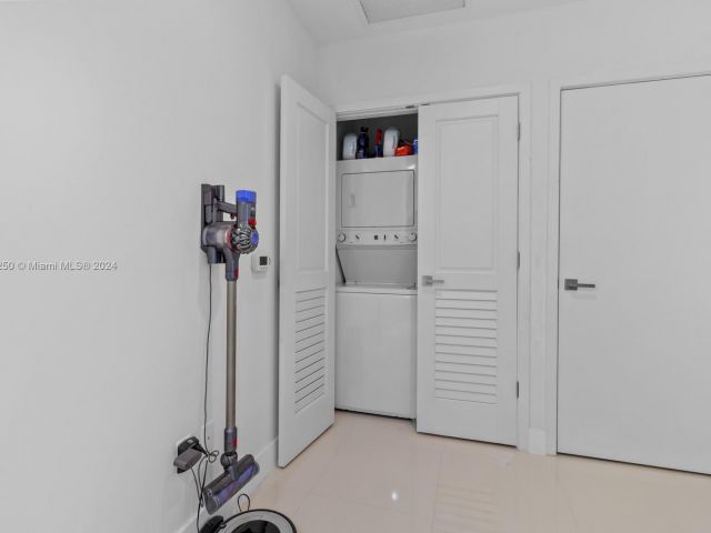 Apartment for sale  Unit #2807 - photo 5387599