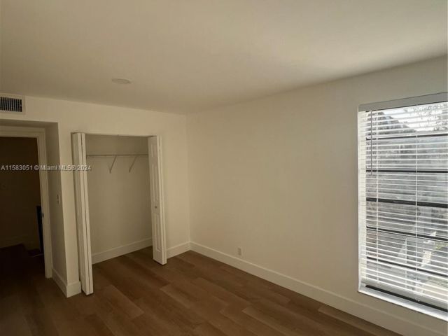 Home for rent at 9120 Taft St 9120 - photo 5385563