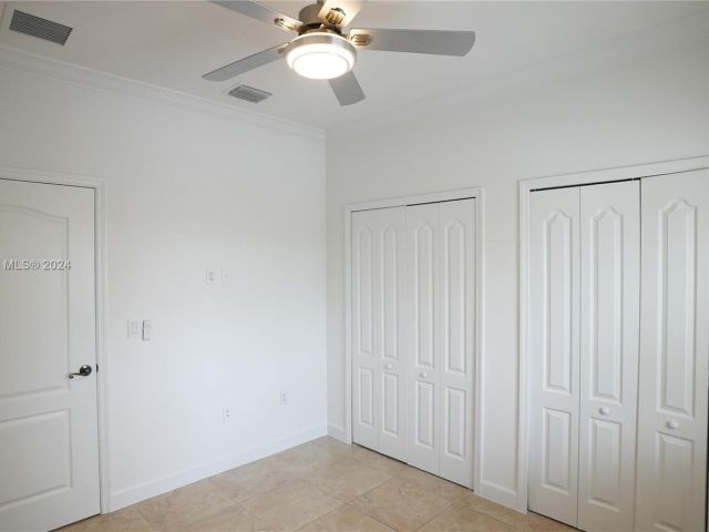 Home for rent at 16573 SW 44th Ln - photo 5385727