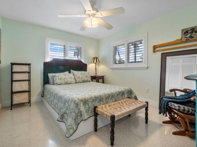 Home for rent at 1005 SW 13th Street - photo 5386248