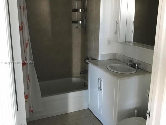 Apartment for rent  Unit #808 - photo 5387759