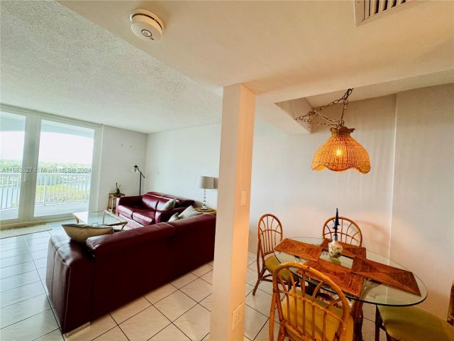 Apartment for sale  Unit #622 - photo 5386646