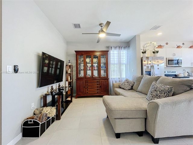 Home for sale at 11893 SW 245th Ter 11893 - photo 5386867