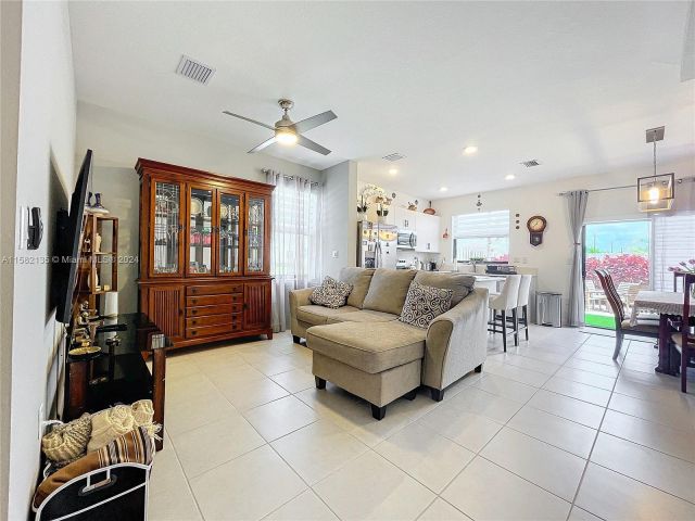 Home for sale at 11893 SW 245th Ter 11893 - photo 5386868