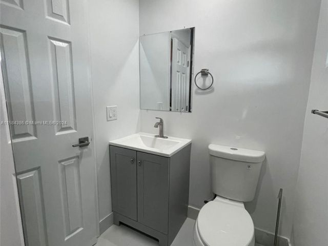 Home for rent at 2161 SW 36th Ter - photo 5393989
