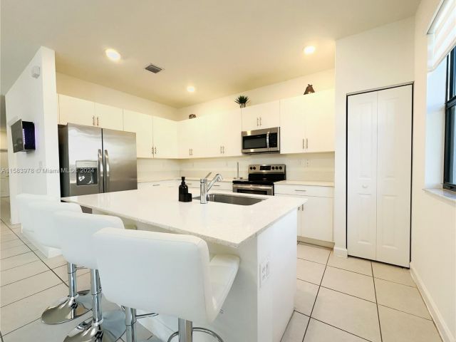 Home for rent at 28625 SW 133rd Pl - photo 5387119