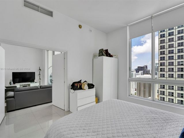 Apartment for sale  Unit #PH-3803 - photo 5392830