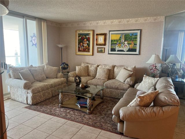 Apartment for sale  Unit #2106 - photo 5393393