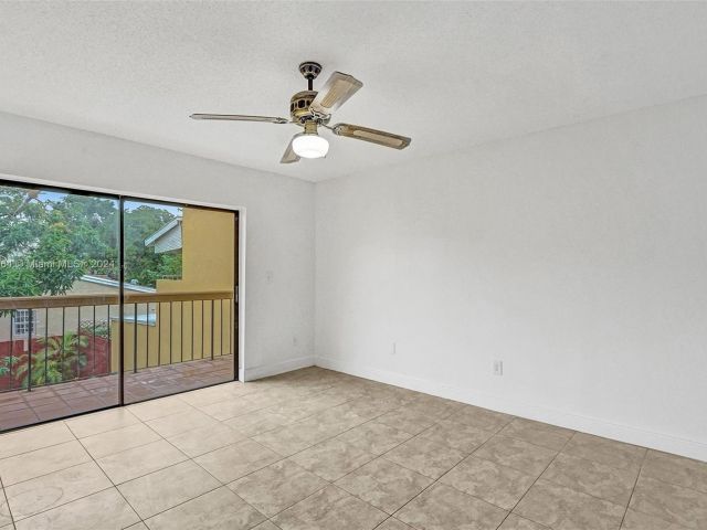 Home for rent at 3642 SW 17 ST A1 - photo 5392389