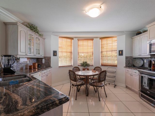 Home for sale at 15847 SW 44th St - photo 5393255