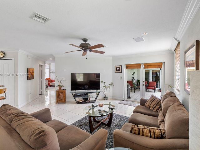 Home for sale at 15847 SW 44th St - photo 5432892