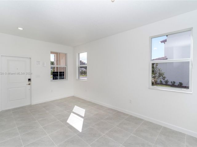 Home for rent at 12700 NW 22nd Pl - photo 5393562