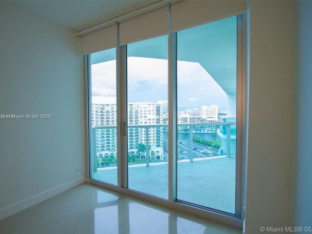 Apartment for rent  Unit #PH16S - photo 5398188