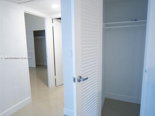 Apartment for rent  Unit #PH16S - photo 5398191