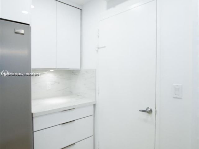 Apartment for rent  Unit #PH16S - photo 5398200