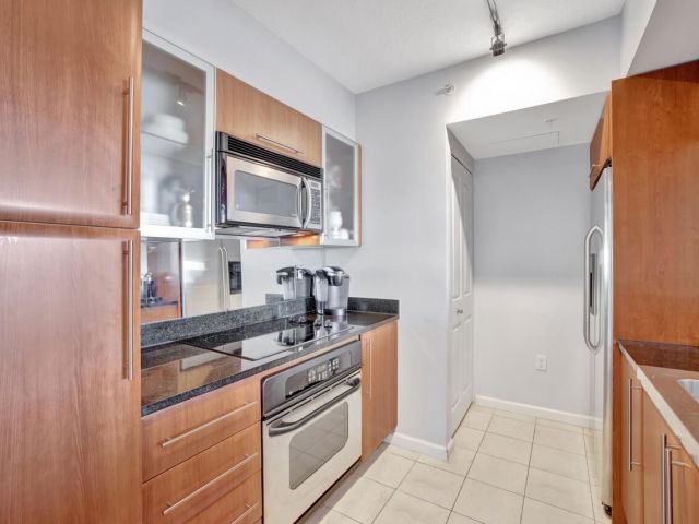 Apartment for sale  Unit #1711n - photo 5398887