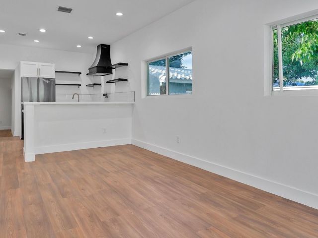 Home for rent at 1304 NW 1st Ave - photo 5402484