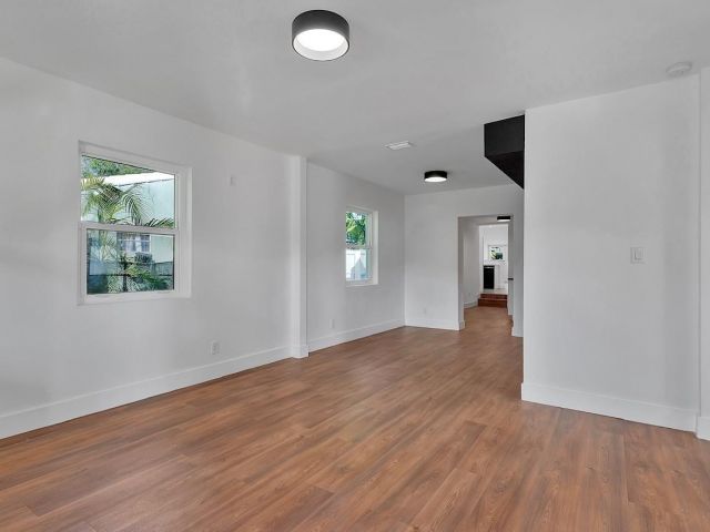 Home for rent at 1304 NW 1st Ave - photo 5402495