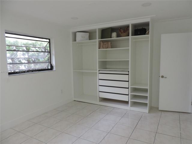 Home for rent at 6230 SW 38th St - photo 5396953