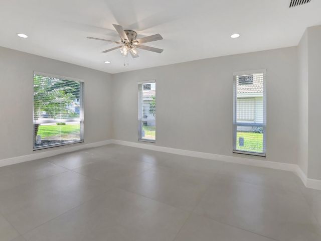 Home for rent at 99 SW 15th Avenue - photo 5399571