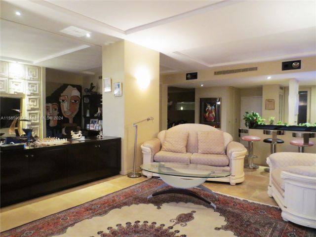 Apartment for rent  Unit # - photo 5400473