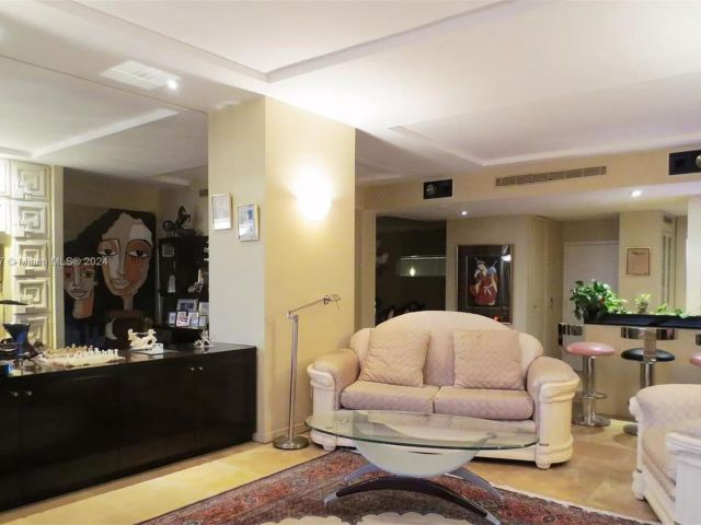 Apartment for rent  Unit # - photo 5400488