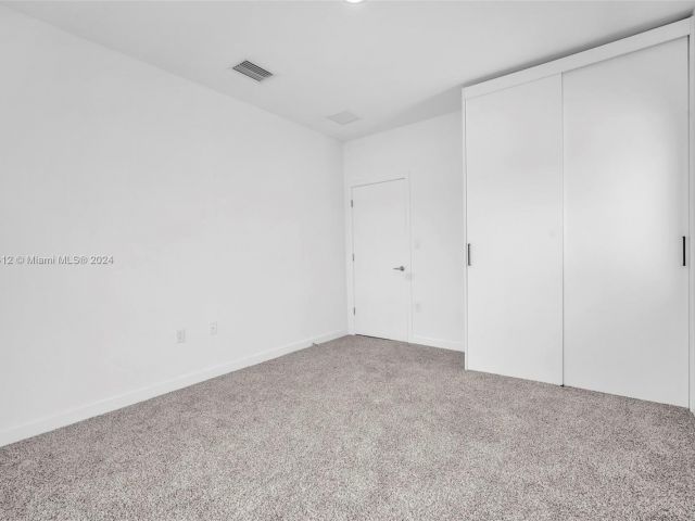 Home for rent at 251 NW 13 Place 251 - photo 5400207