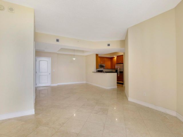 Apartment for sale  Unit #626 - photo 5400823