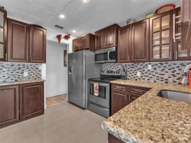 Home for sale at 1711 NW 171st Ter - photo 5400292