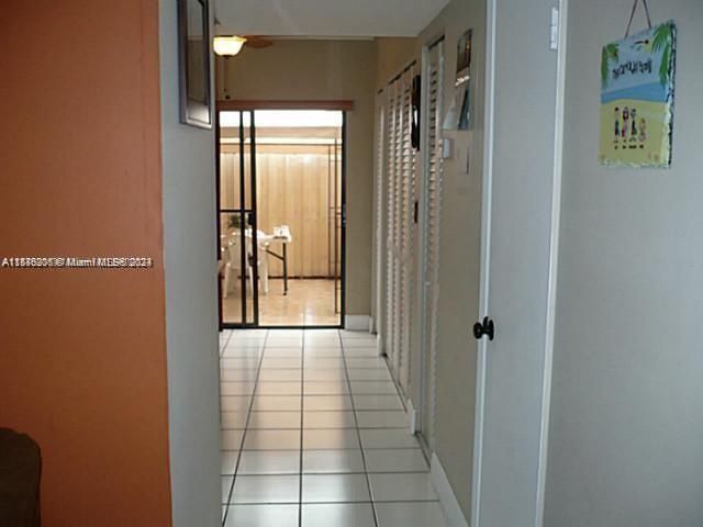 Home for rent at 1907 SW 107th Ave 806 - photo 5406687