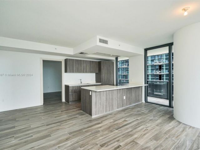 Apartment for sale  Unit #2705 - photo 5409956