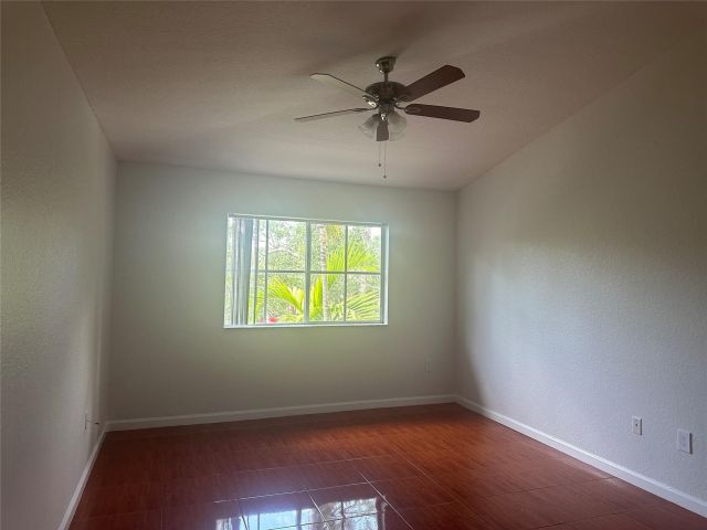 Home for rent at 8326 SW 29th St 102 - photo 5406510