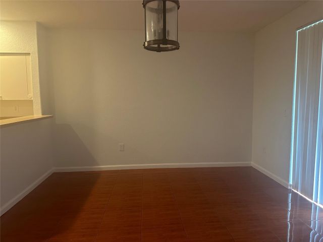 Home for rent at 8326 SW 29th St 102 - photo 5406514