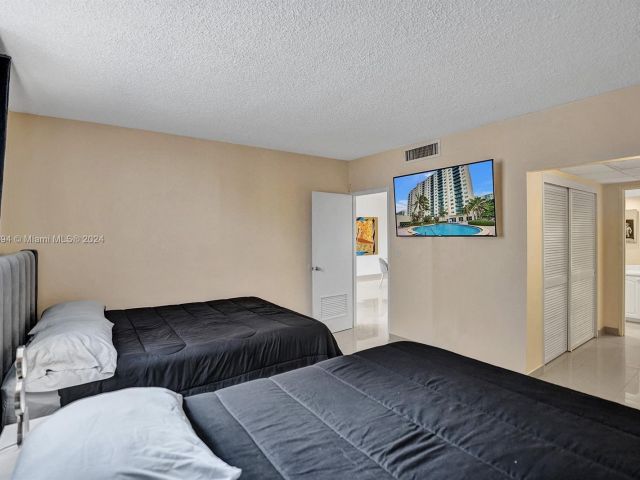 Apartment for sale  Unit #5K - photo 5410133