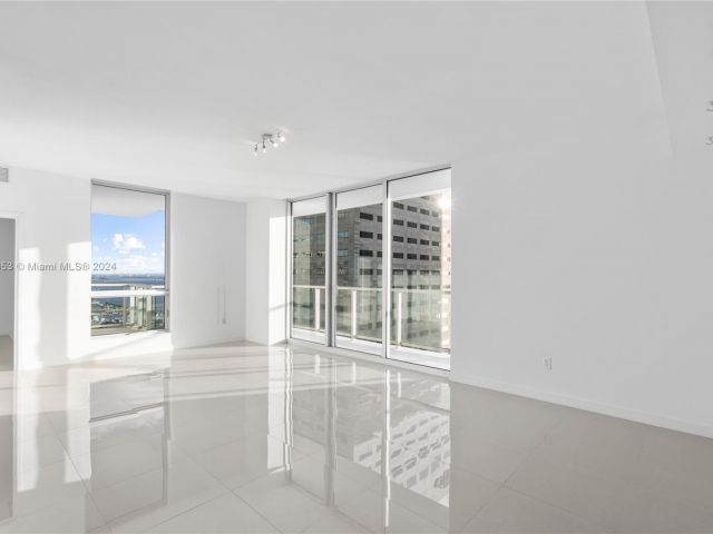 Apartment for sale  Unit #T-2616 - photo 5408390