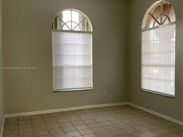 Home for rent at 3441 SW 154th Ct - photo 5410549