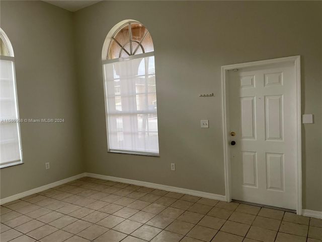 Home for rent at 3441 SW 154th Ct - photo 5410550