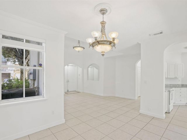 Home for sale at 10970 NW 48th Ter - photo 5456457