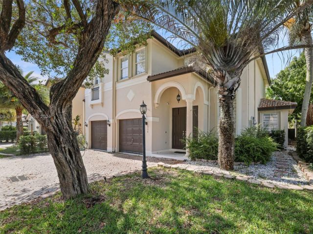 Home for sale at 10970 NW 48th Ter - photo 5456461