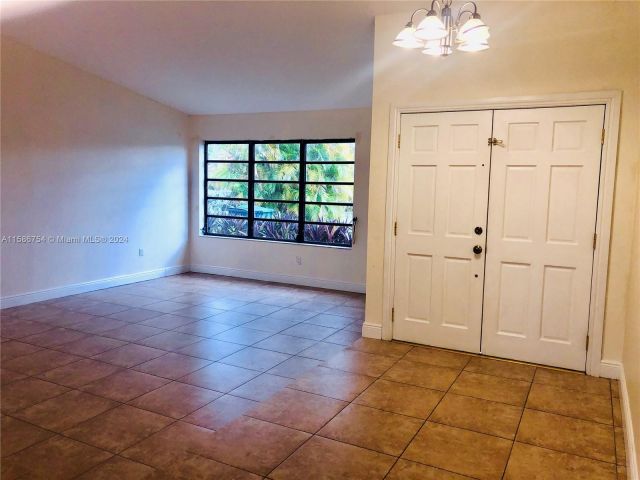 Home for rent at 13365 SW 1st Ter - photo 5408337