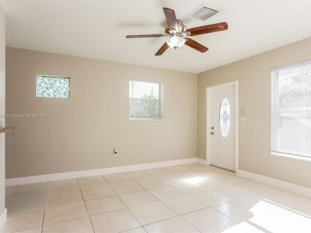 Home for rent at 1530 N 68th Ave - photo 5409375