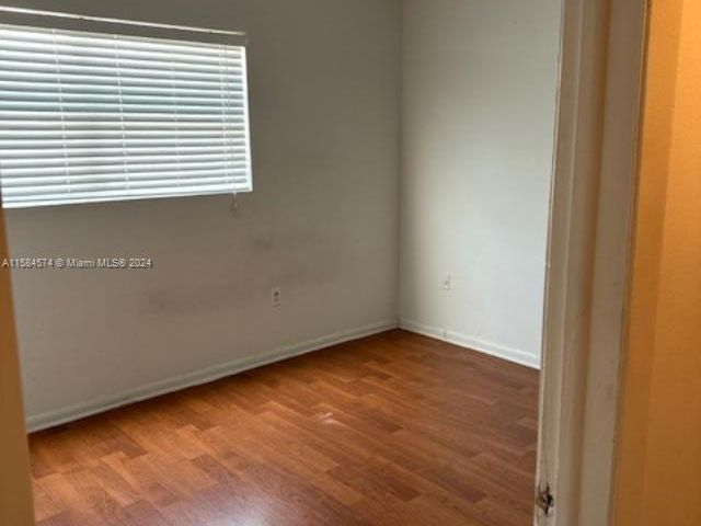 Home for rent at 798 Crandon Blvd 34-C - photo 5474191