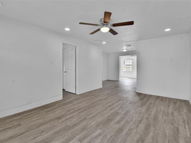 Home for sale at 2050 NW 28th Ter - photo 5409173