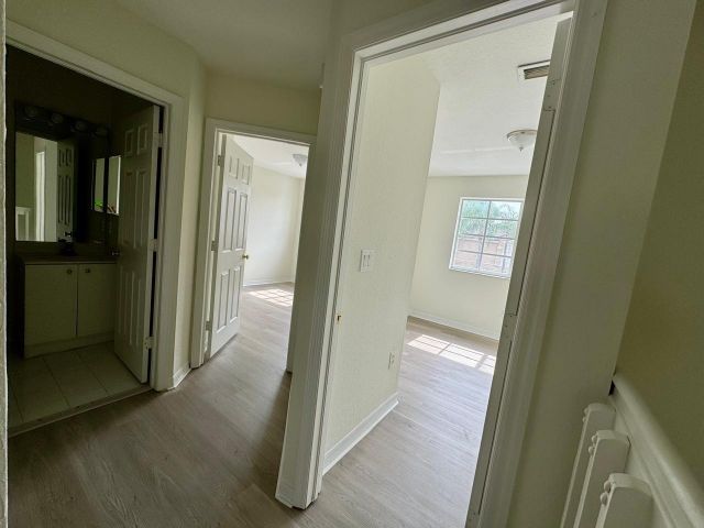 Home for rent at 5773 NW 116th Ave 105 - photo 5453900